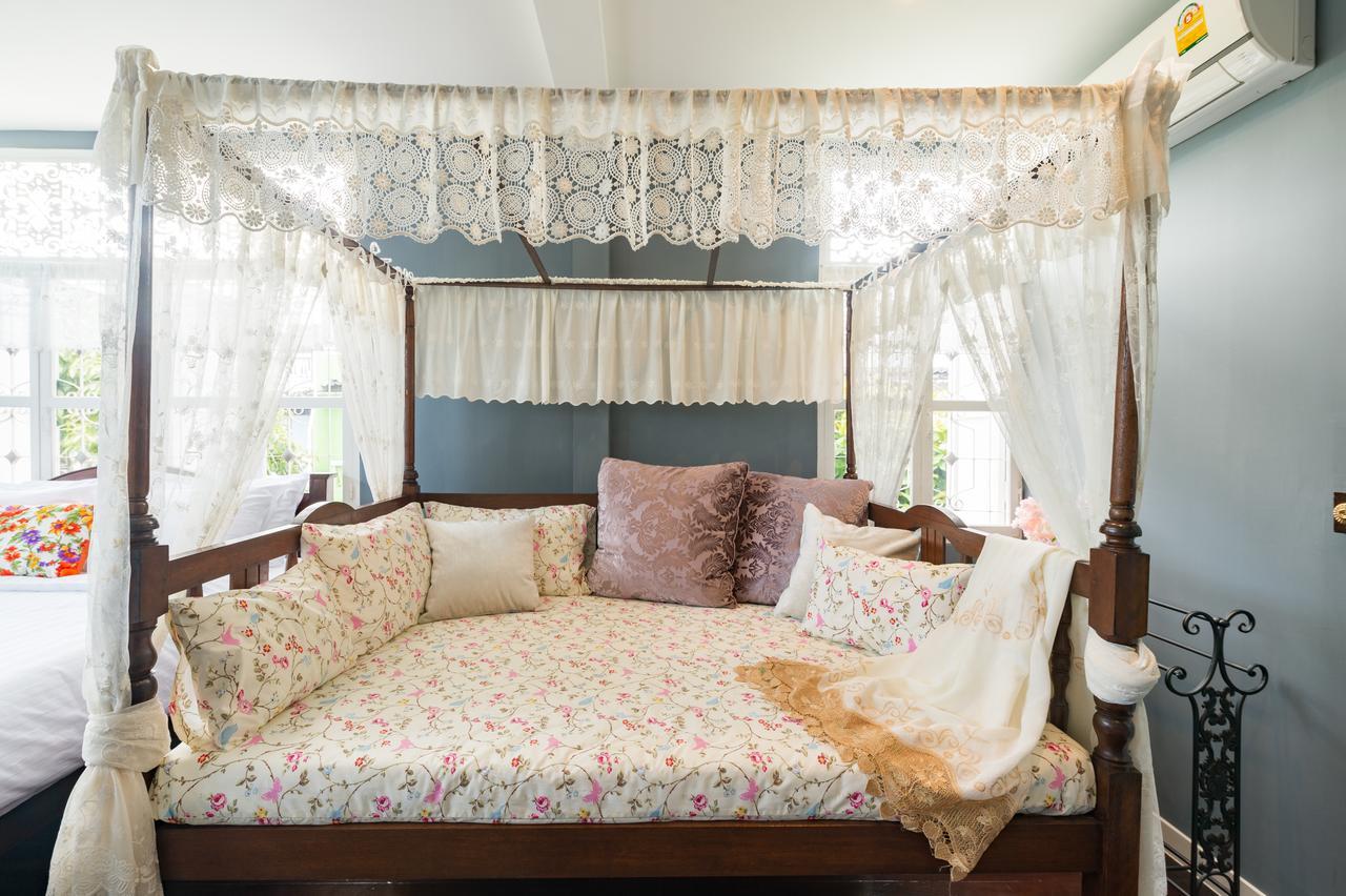 The Unforgotten B&B Bangkok Bagian luar foto
