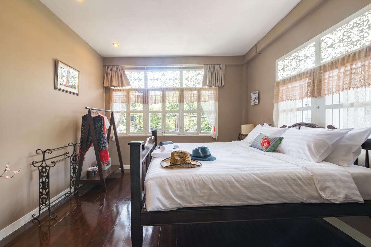 The Unforgotten B&B Bangkok Bagian luar foto